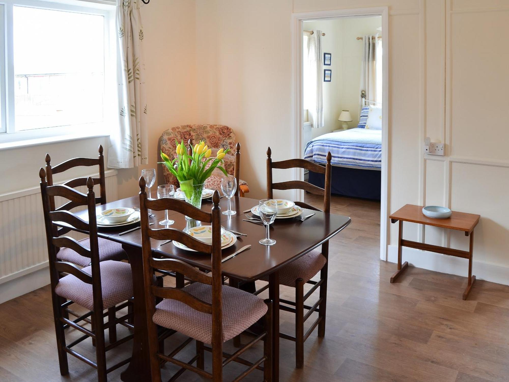 Вілла Rosemarys Sea View Bacton  Екстер'єр фото